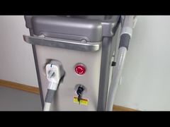 600W 3 Wellen Dioden-Haarentfernung Lasermaschine Graue Farbe 2 Jahre Garantie